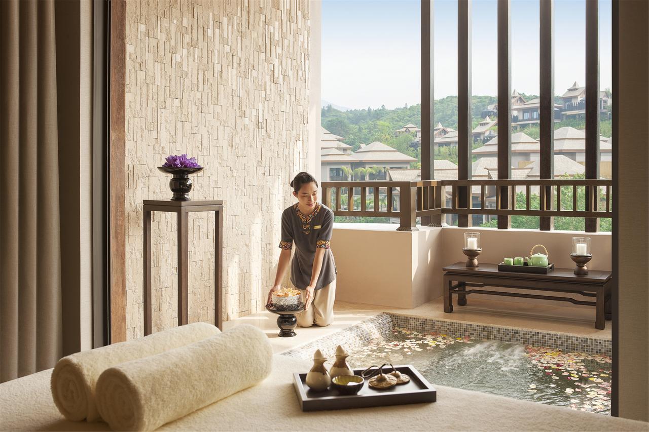 Dusit Devarana Hot Springs & Spa Guangzhou Exterior photo